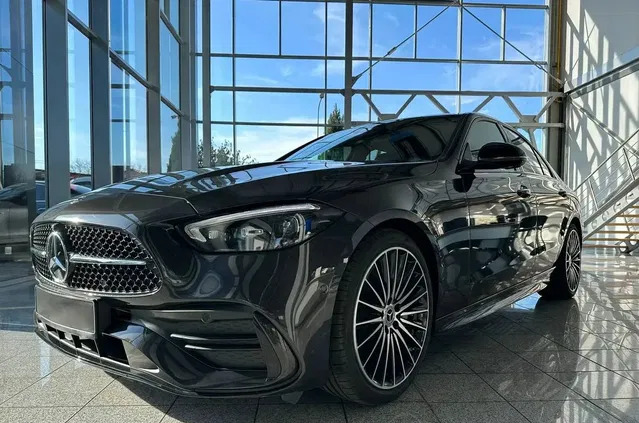 małopolskie Mercedes-Benz Klasa C cena 280199 przebieg: 1, rok produkcji 2023 z Morąg